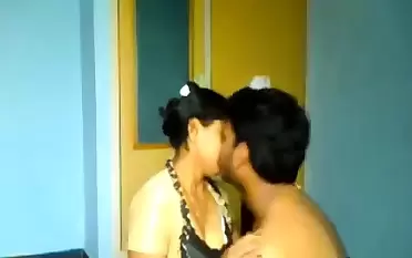 Desi indian teen webcam skype msn amateur show strip